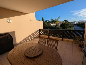 APPARTEMENT T3 AVEC TERRASSES et PISCINE SAINT CYPRIEN